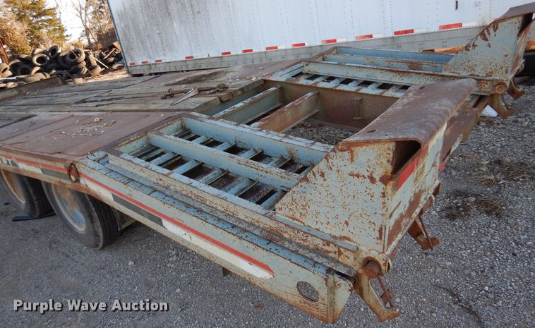 image for item JJ9780 2001 Interstate  equipment trailer