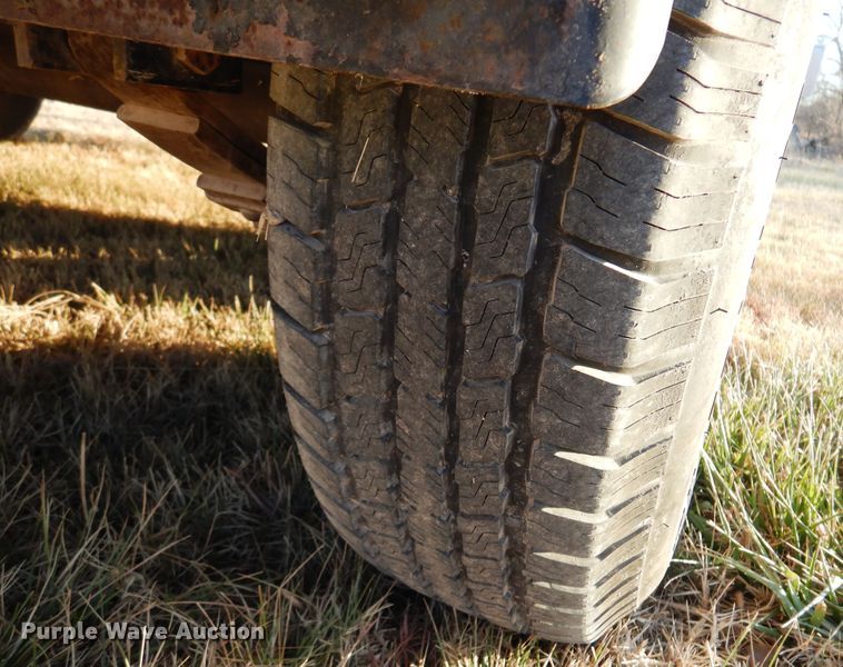 image for item JJ9830 2009 Parker Performance  equipment trailer