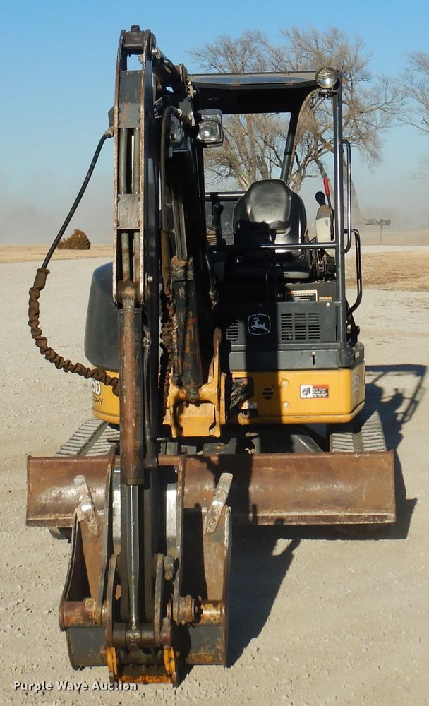 image for item JJ9833 2012 John Deere 35D  mini excavator