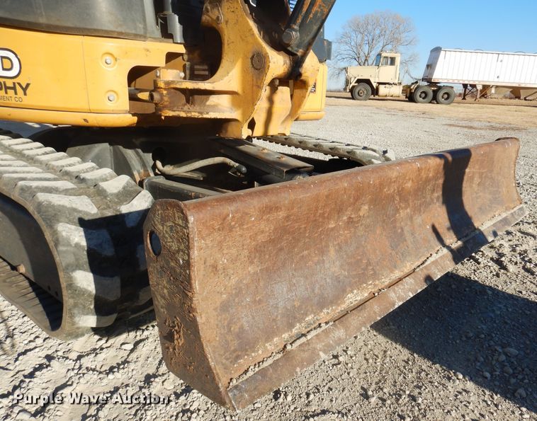 image for item JJ9833 2012 John Deere 35D  mini excavator