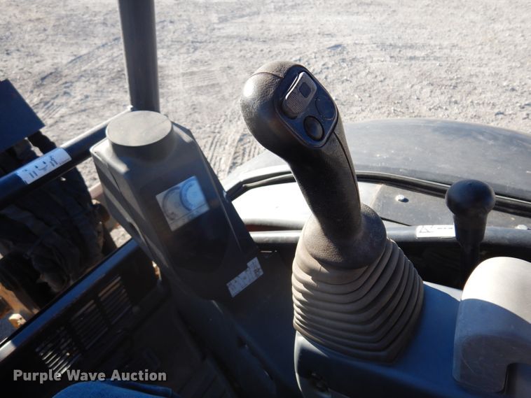 image for item JJ9833 2012 John Deere 35D  mini excavator