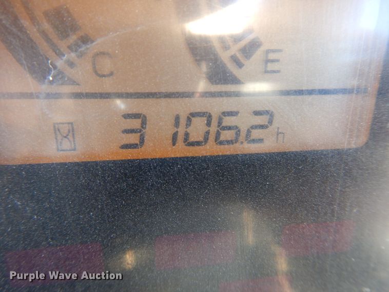 image for item JJ9833 2012 John Deere 35D  mini excavator