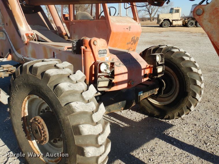 image for item JJ9835 2000 SkyTrak 6036  telehandler