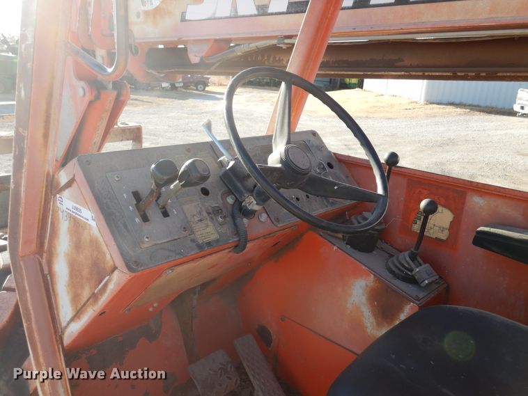 image for item JJ9835 2000 SkyTrak 6036  telehandler