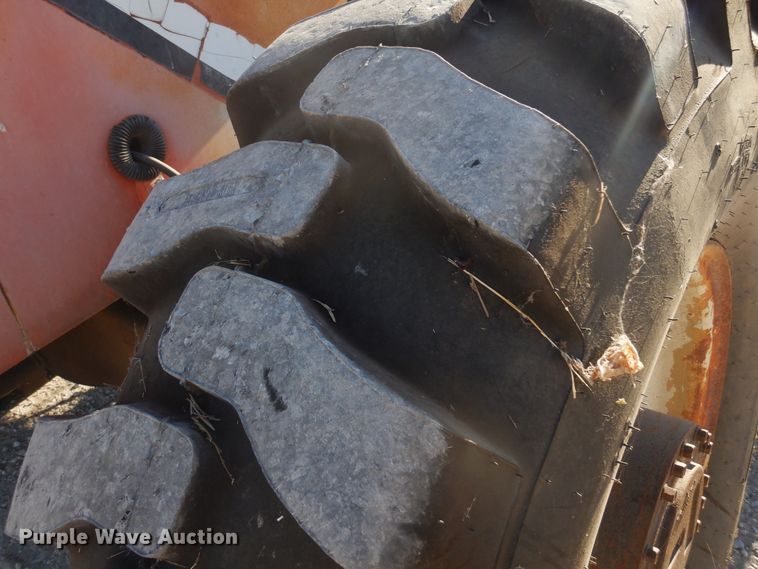 image for item JJ9835 2000 SkyTrak 6036  telehandler