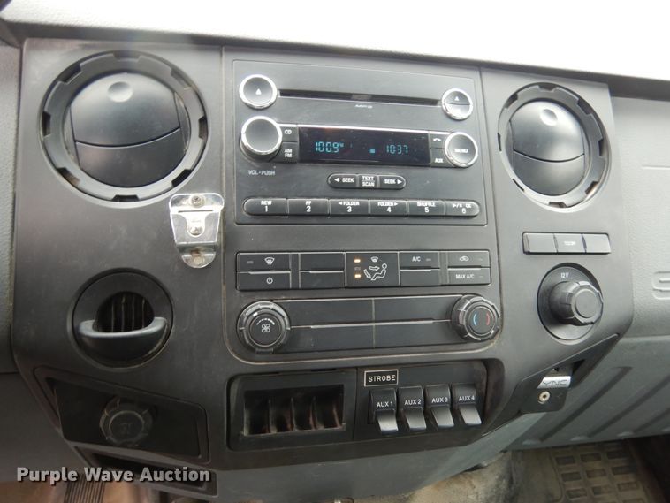 image for item JK9851 2015 Ford F450 Super Duty XL  Crew Cab utility / service truck