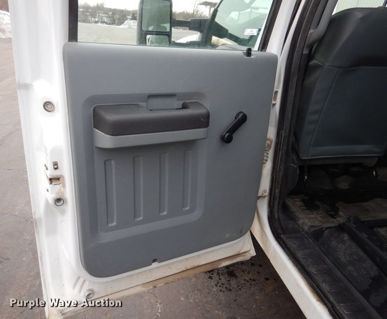 image for item JK9851 2015 Ford F450 Super Duty XL  Crew Cab utility / service truck