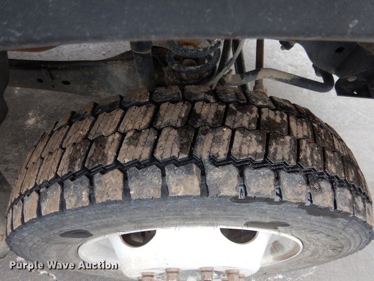 image for item JK9851 2015 Ford F450 Super Duty XL  Crew Cab utility / service truck