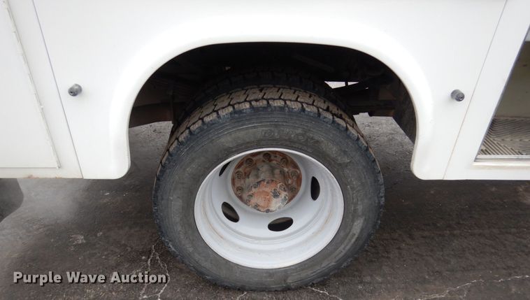 image for item JK9851 2015 Ford F450 Super Duty XL  Crew Cab utility / service truck