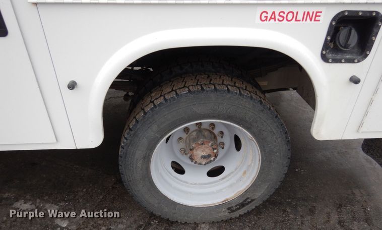 image for item JK9851 2015 Ford F450 Super Duty XL  Crew Cab utility / service truck