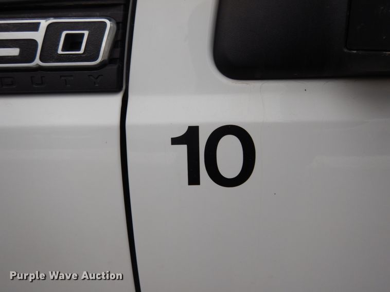 image for item JK9851 2015 Ford F450 Super Duty XL  Crew Cab utility / service truck