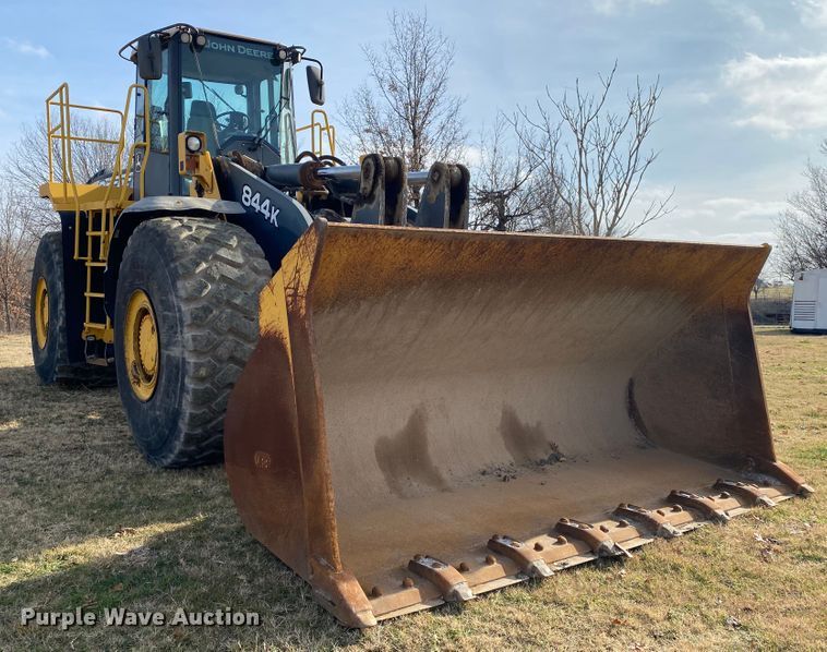image for item JN9135 2011 John Deere 844K  wheel loader