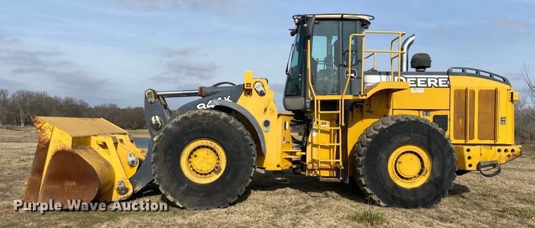 image for item JN9135 2011 John Deere 844K  wheel loader