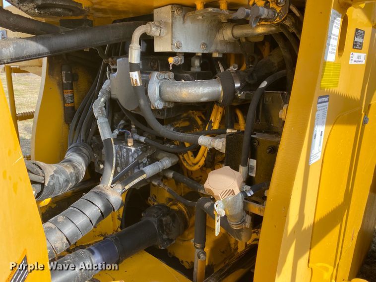 image for item JN9135 2011 John Deere 844K  wheel loader