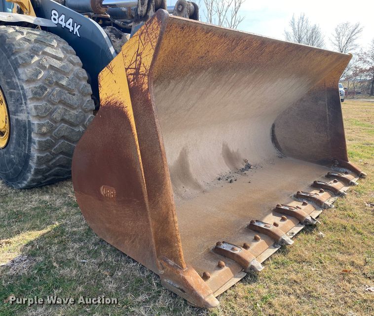 image for item JN9135 2011 John Deere 844K  wheel loader