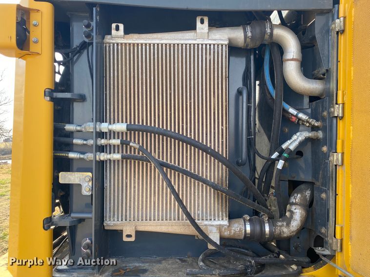 image for item JN9135 2011 John Deere 844K  wheel loader