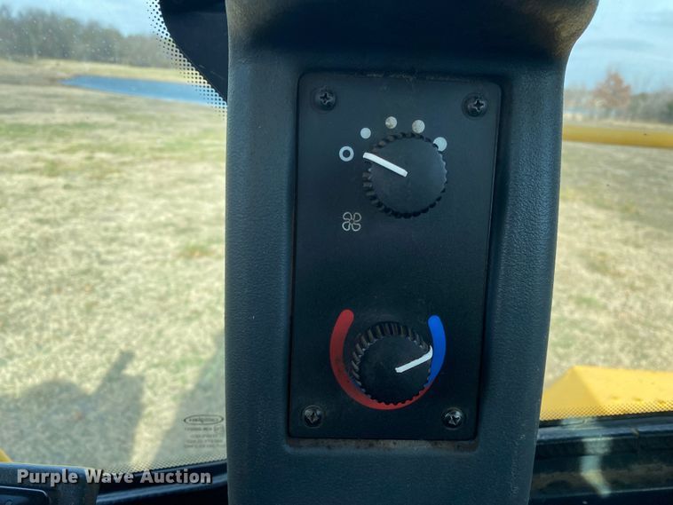 image for item JN9135 2011 John Deere 844K  wheel loader