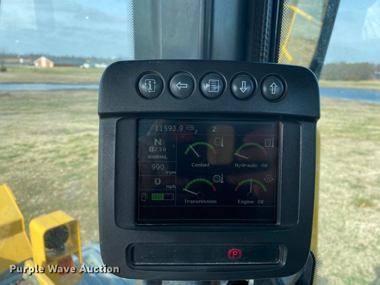 image for item JN9135 2011 John Deere 844K  wheel loader