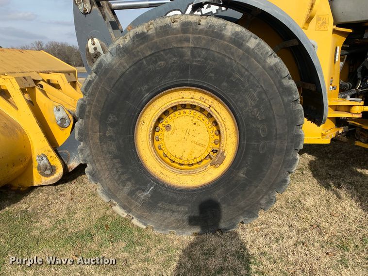image for item JN9135 2011 John Deere 844K  wheel loader