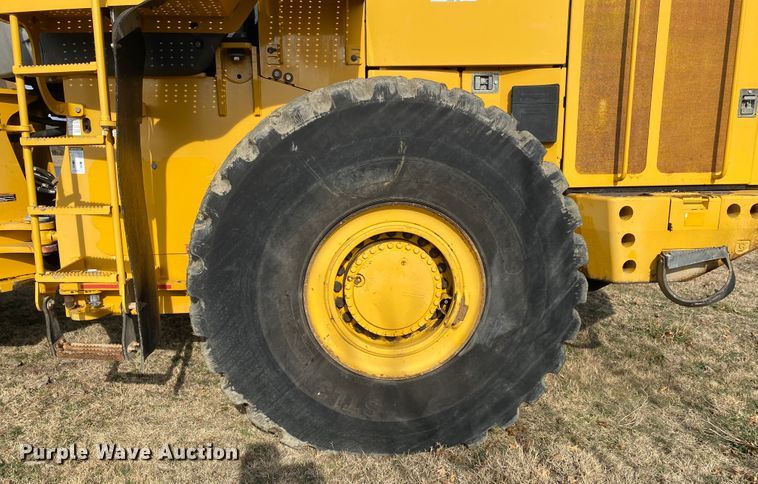 image for item JN9135 2011 John Deere 844K  wheel loader