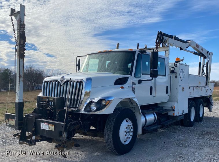 image for item JN9138 2009 International WorkStar 7400  crane truck