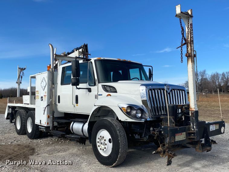 image for item JN9138 2009 International WorkStar 7400  crane truck