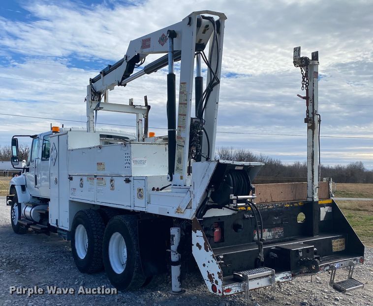 image for item JN9138 2009 International WorkStar 7400  crane truck