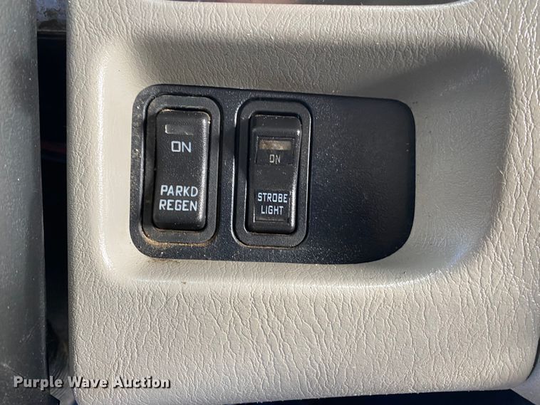 image for item JN9138 2009 International WorkStar 7400  crane truck