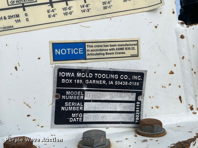 image for item JN9138 2009 International WorkStar 7400  crane truck