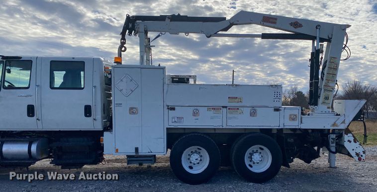 image for item JN9138 2009 International WorkStar 7400  crane truck