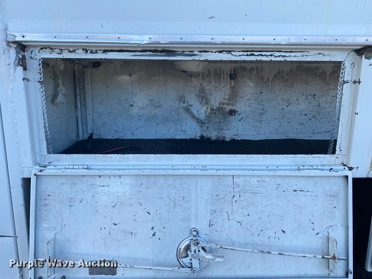 image for item JN9138 2009 International WorkStar 7400  crane truck