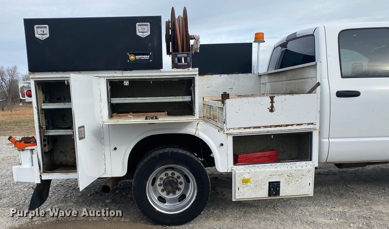 image for item JN9142 2008 Dodge Ram 5500HD  Quad Cab utility / service truck