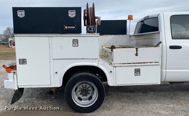 image for item JN9142 2008 Dodge Ram 5500HD  Quad Cab utility / service truck
