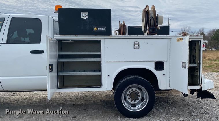 image for item JN9142 2008 Dodge Ram 5500HD  Quad Cab utility / service truck