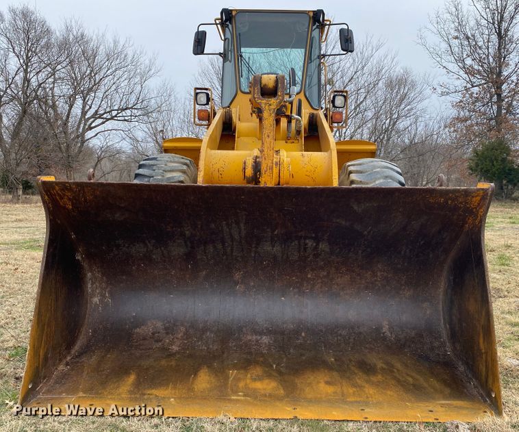 image for item JN9145 1989 John Deere 624E  wheel loader