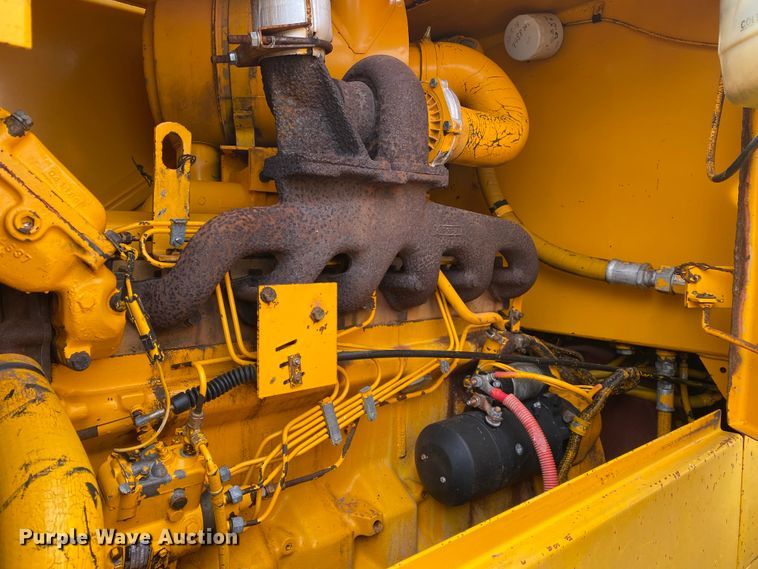 image for item JN9145 1989 John Deere 624E  wheel loader