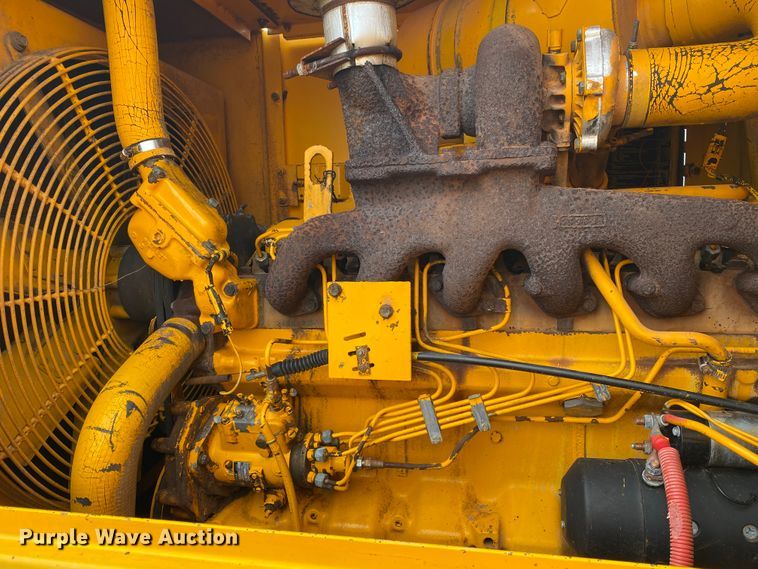 image for item JN9145 1989 John Deere 624E  wheel loader