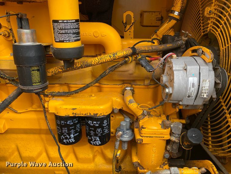 image for item JN9145 1989 John Deere 624E  wheel loader