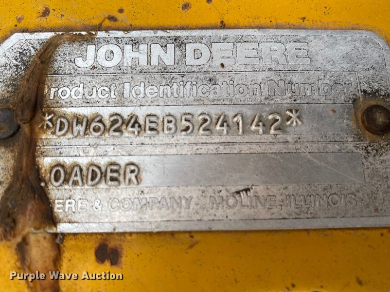 image for item JN9145 1989 John Deere 624E  wheel loader