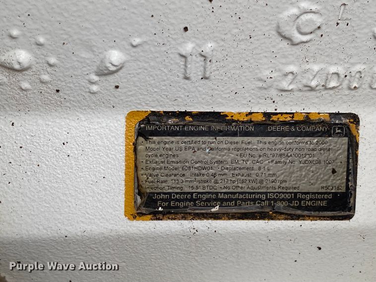 image for item JN9146 2000 John Deere 770C  motor grader