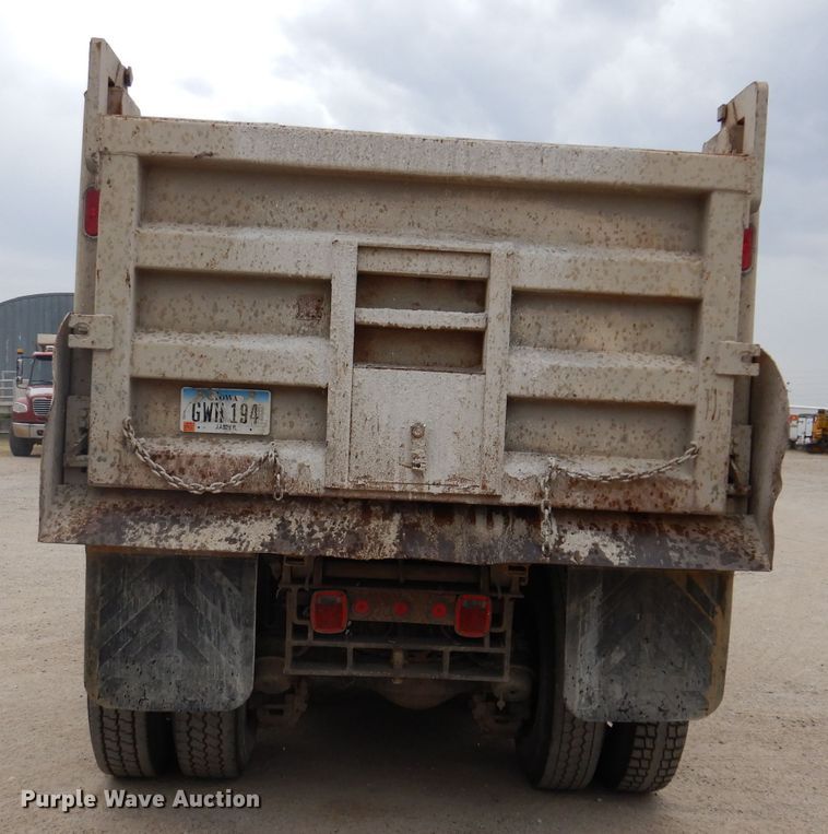 image for item KA9391 2000 Mack RD690S  dump truck