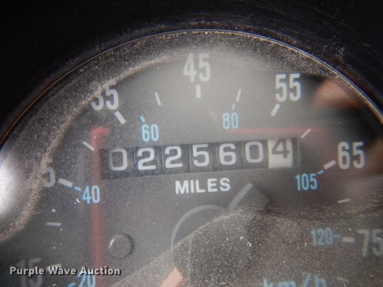 image for item KA9391 2000 Mack RD690S  dump truck