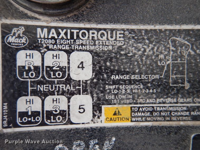 image for item KA9391 2000 Mack RD690S  dump truck