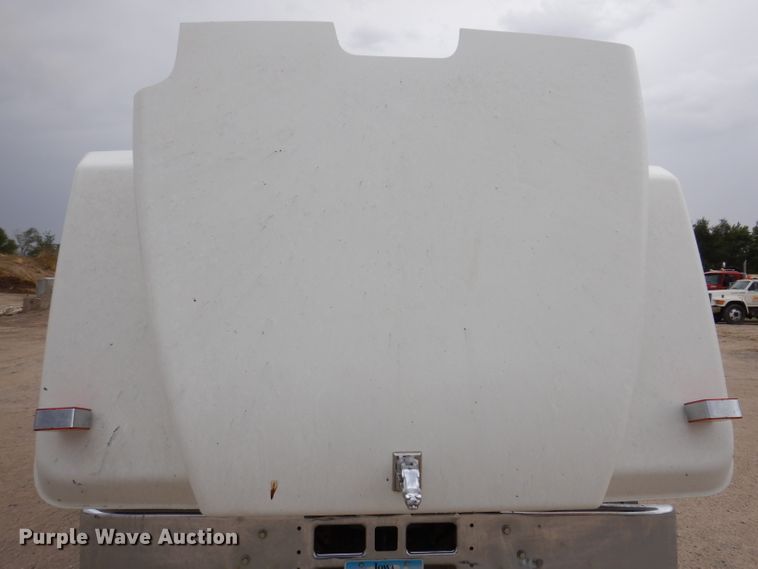 image for item KA9391 2000 Mack RD690S  dump truck