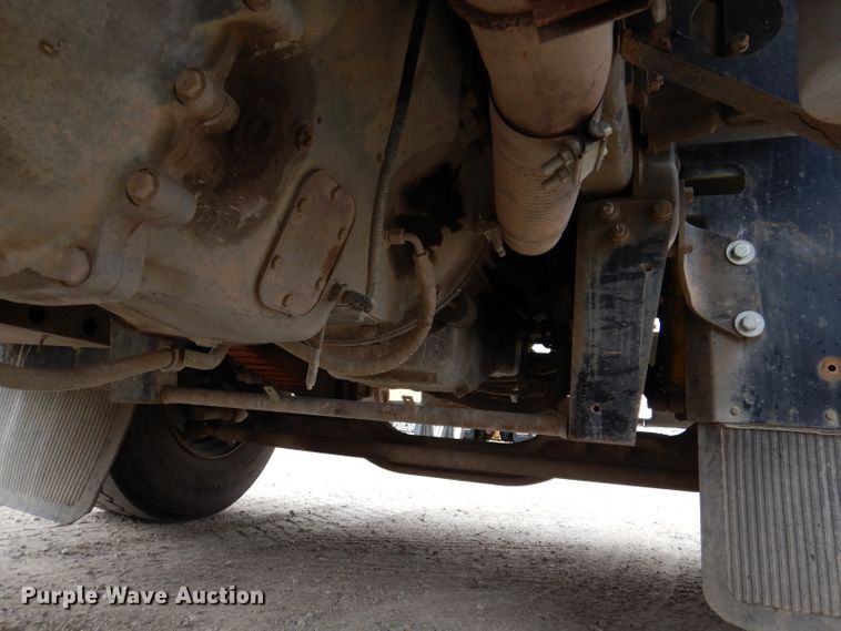 image for item KA9391 2000 Mack RD690S  dump truck