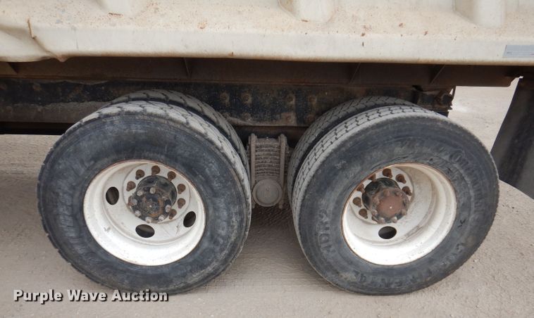 image for item KA9391 2000 Mack RD690S  dump truck