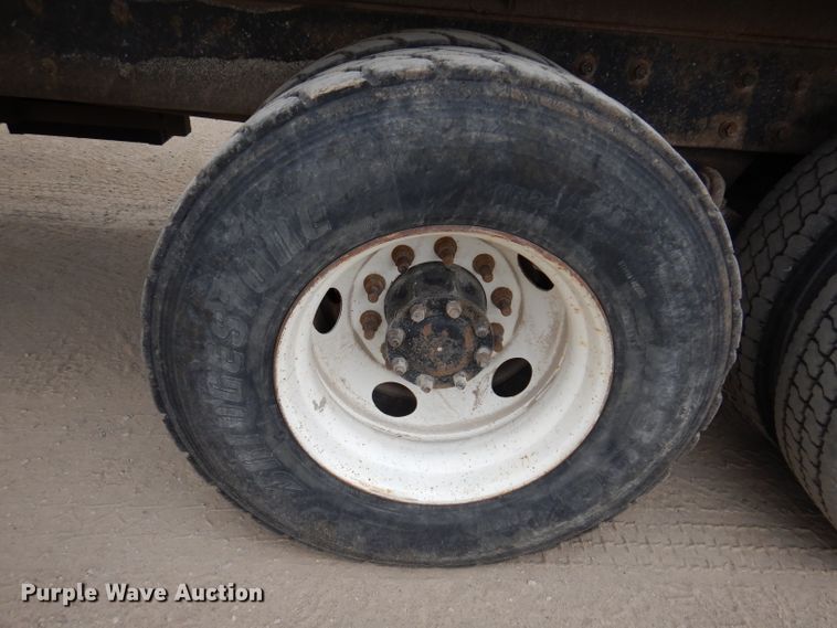 image for item KA9391 2000 Mack RD690S  dump truck