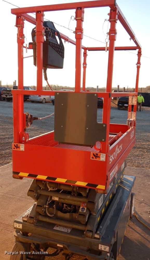 image for item KH9045 2021 Skyjack SJ3219  scissor lift