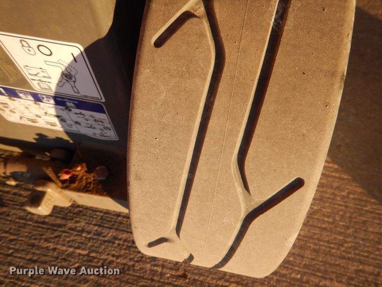 image for item KH9045 2021 Skyjack SJ3219  scissor lift