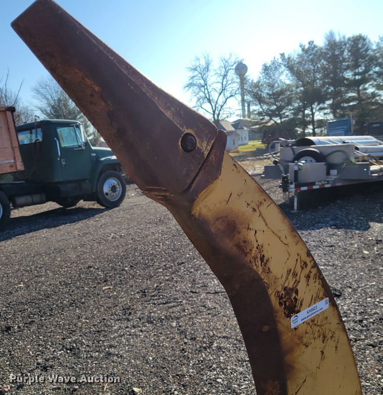 image for item KH9923 Rockland EER 790E  excavator ripper tooth